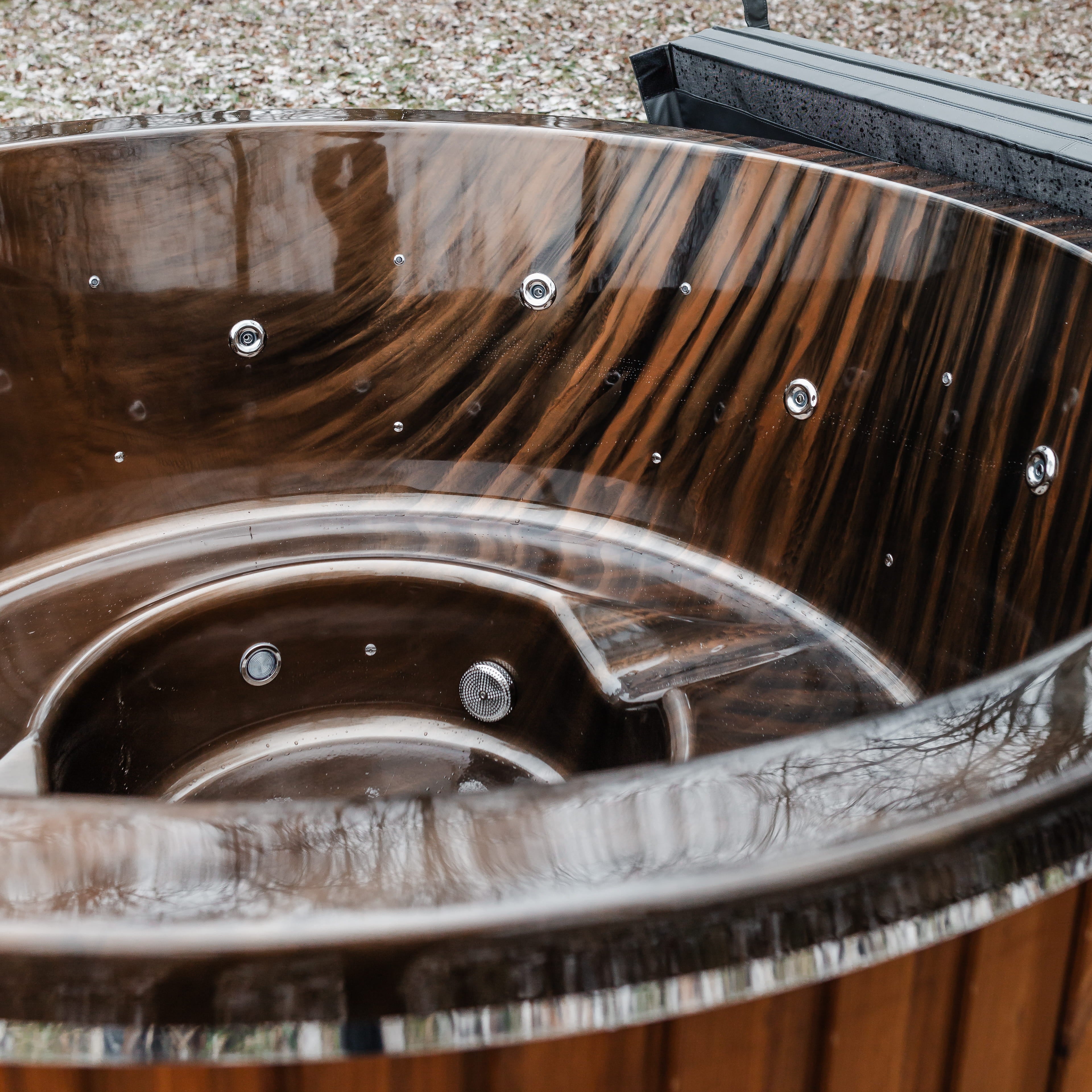 Houtgestookte hottub - interne kachel - rond