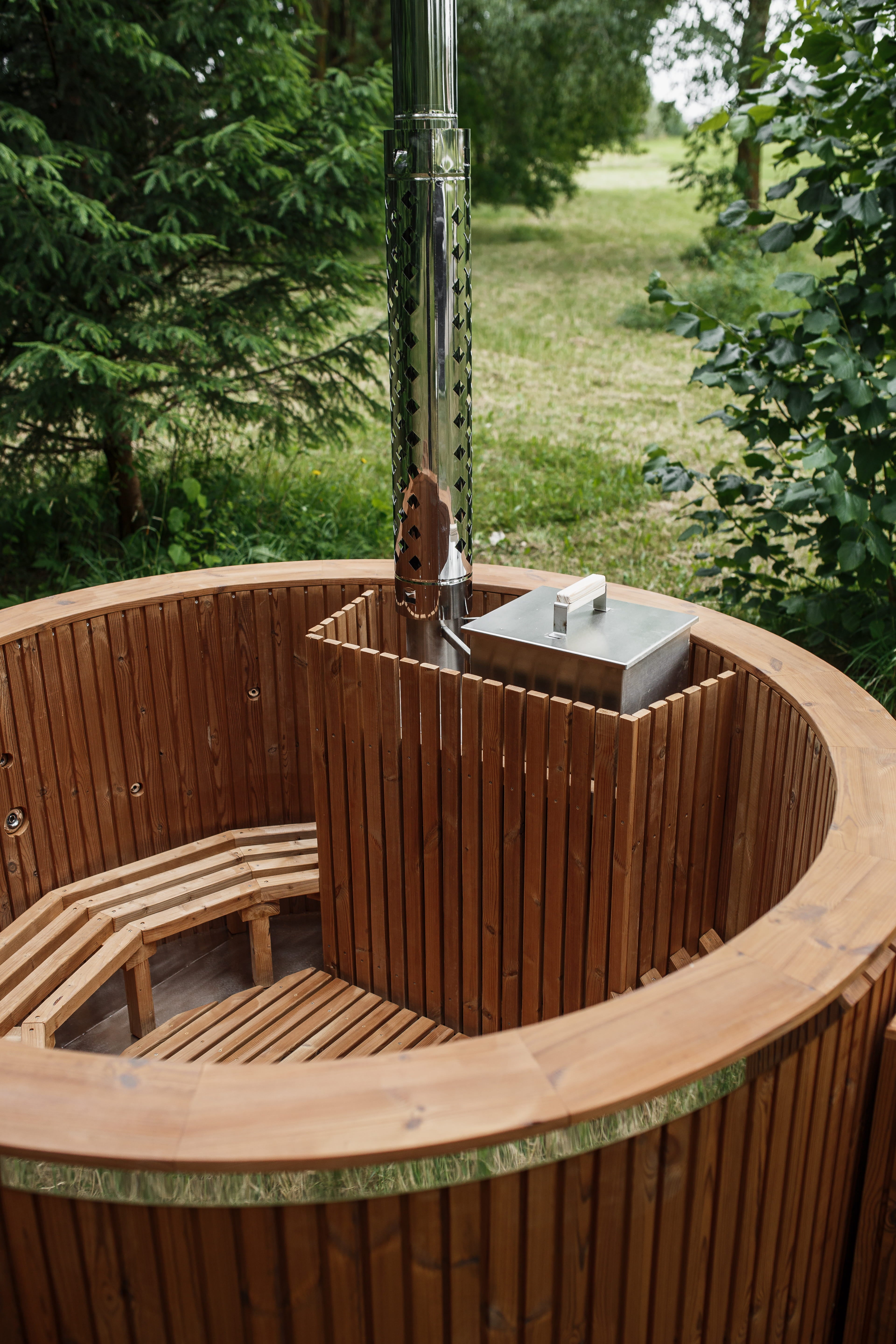 Houtgestookte hottub - RVS - externe kachel