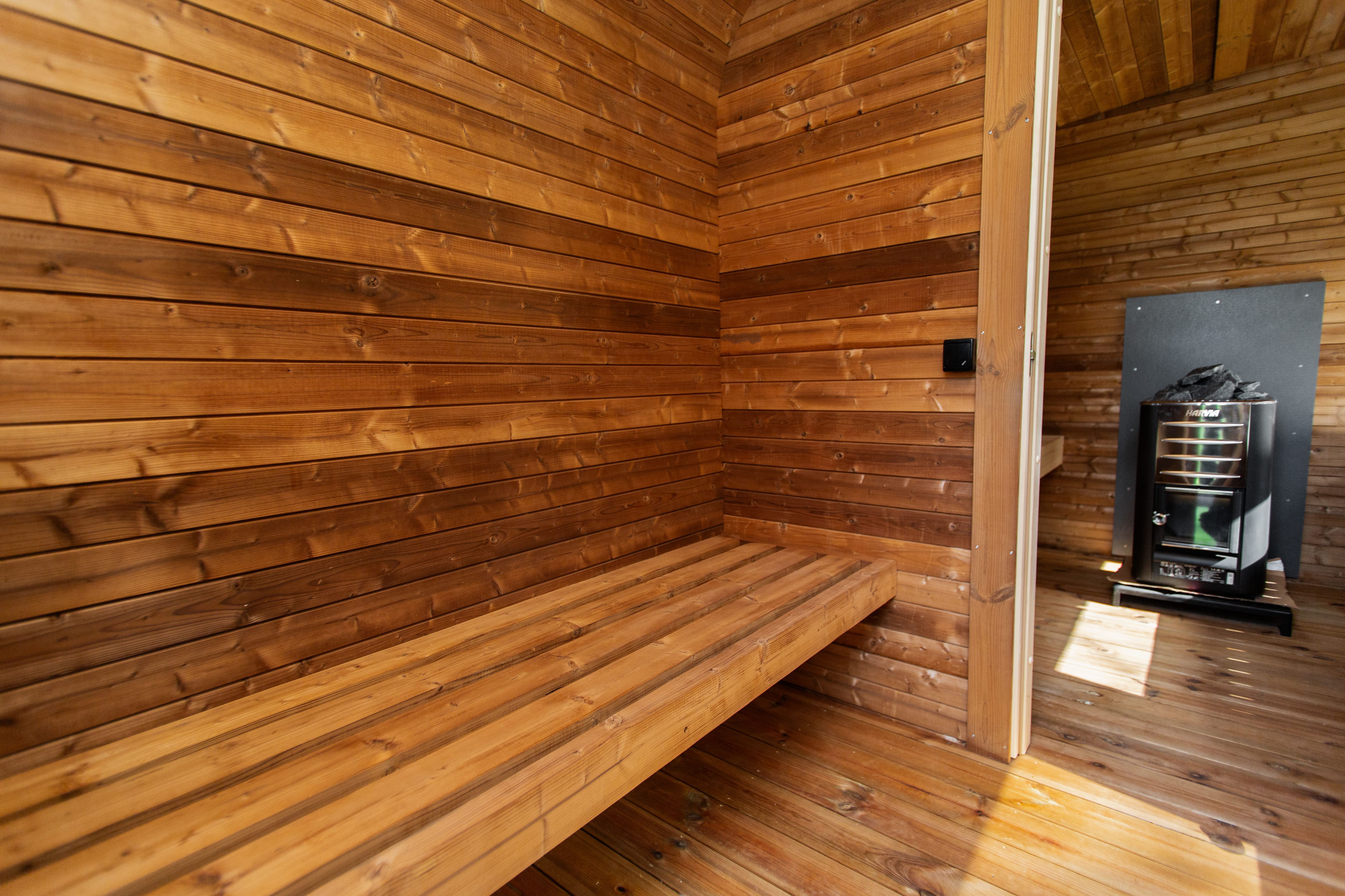 Cube sauna 4m met kleedruimte