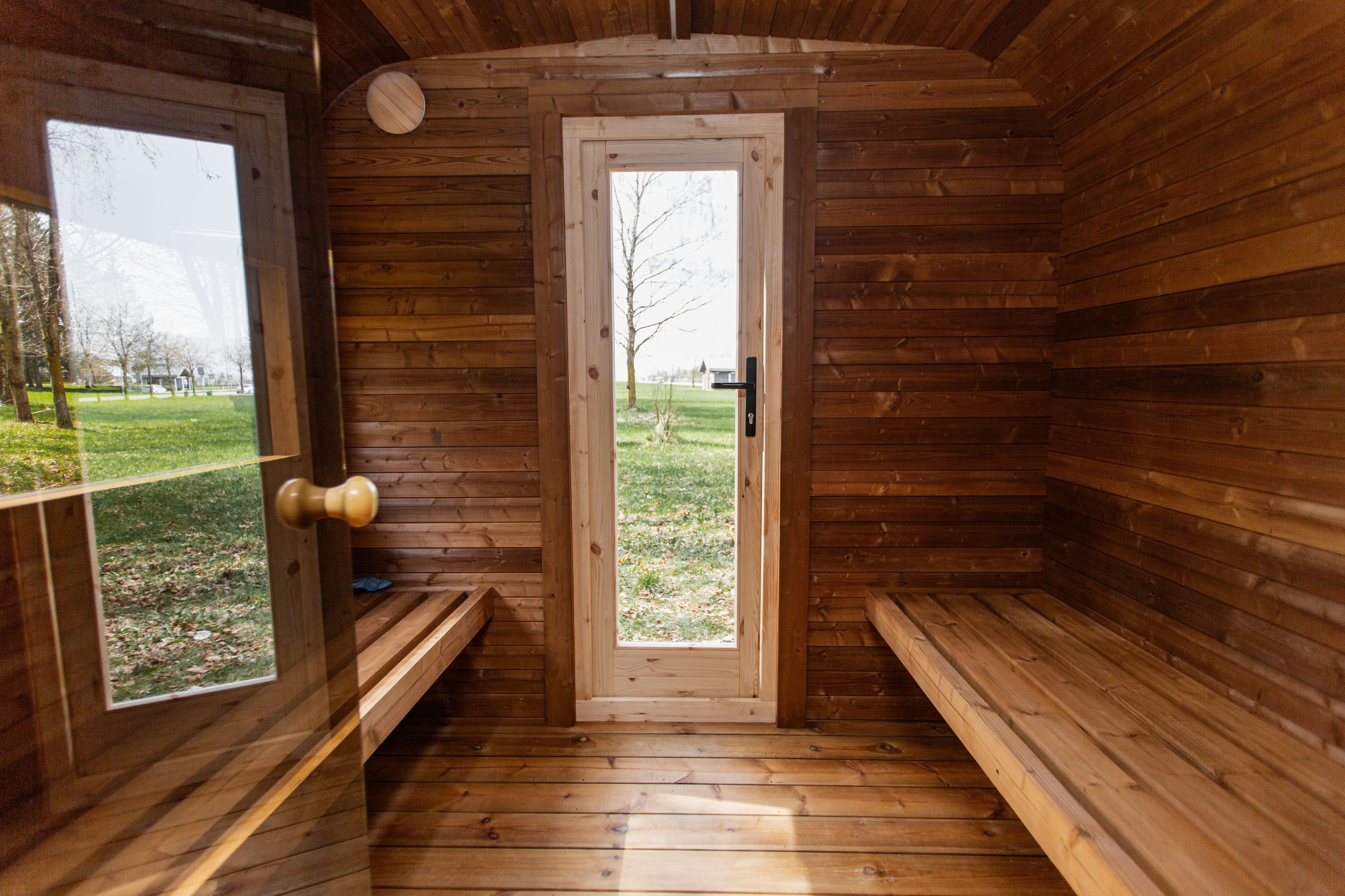 Cube sauna 4m met kleedruimte
