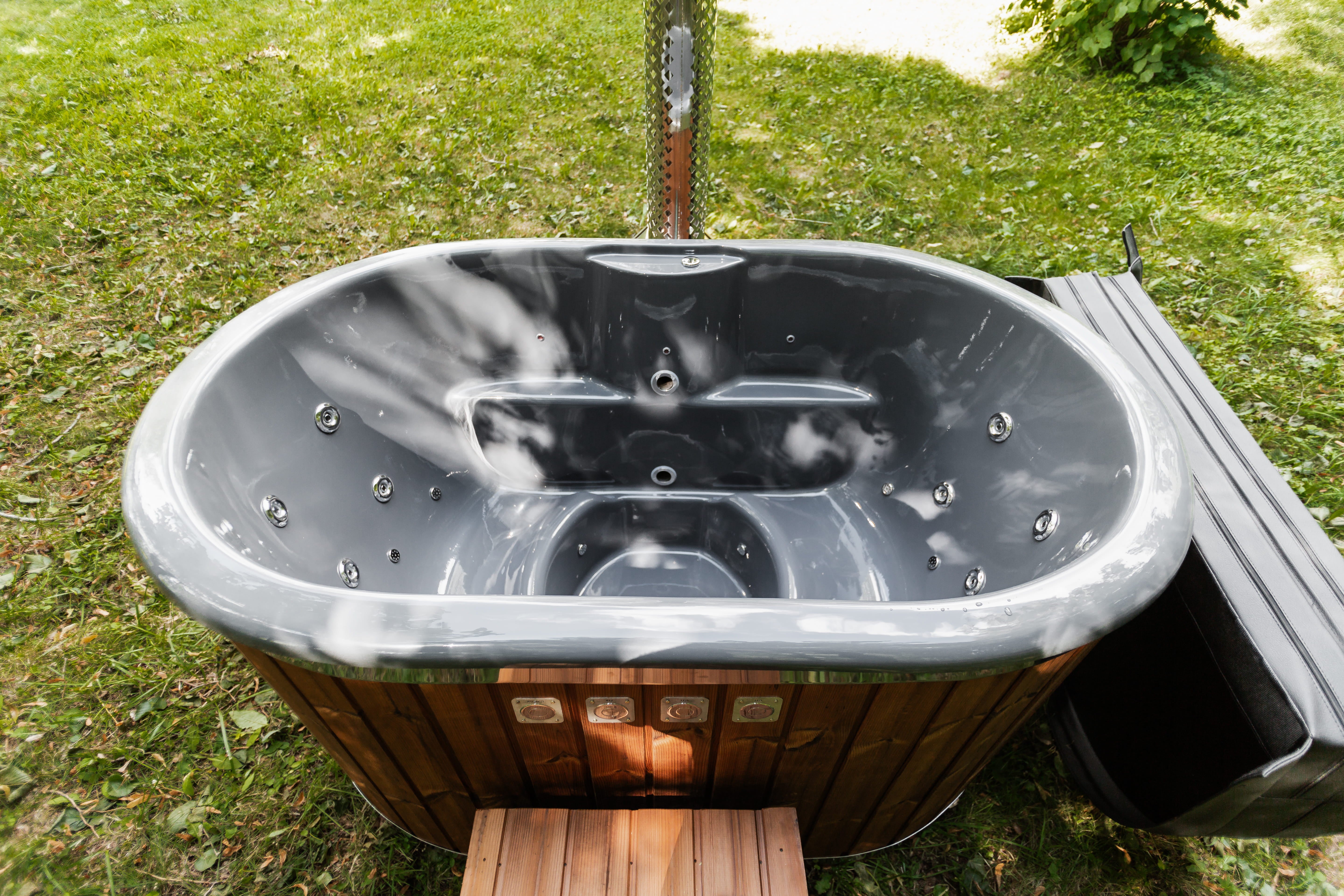 Houtgestookte hottub - externe kachel - ovaal