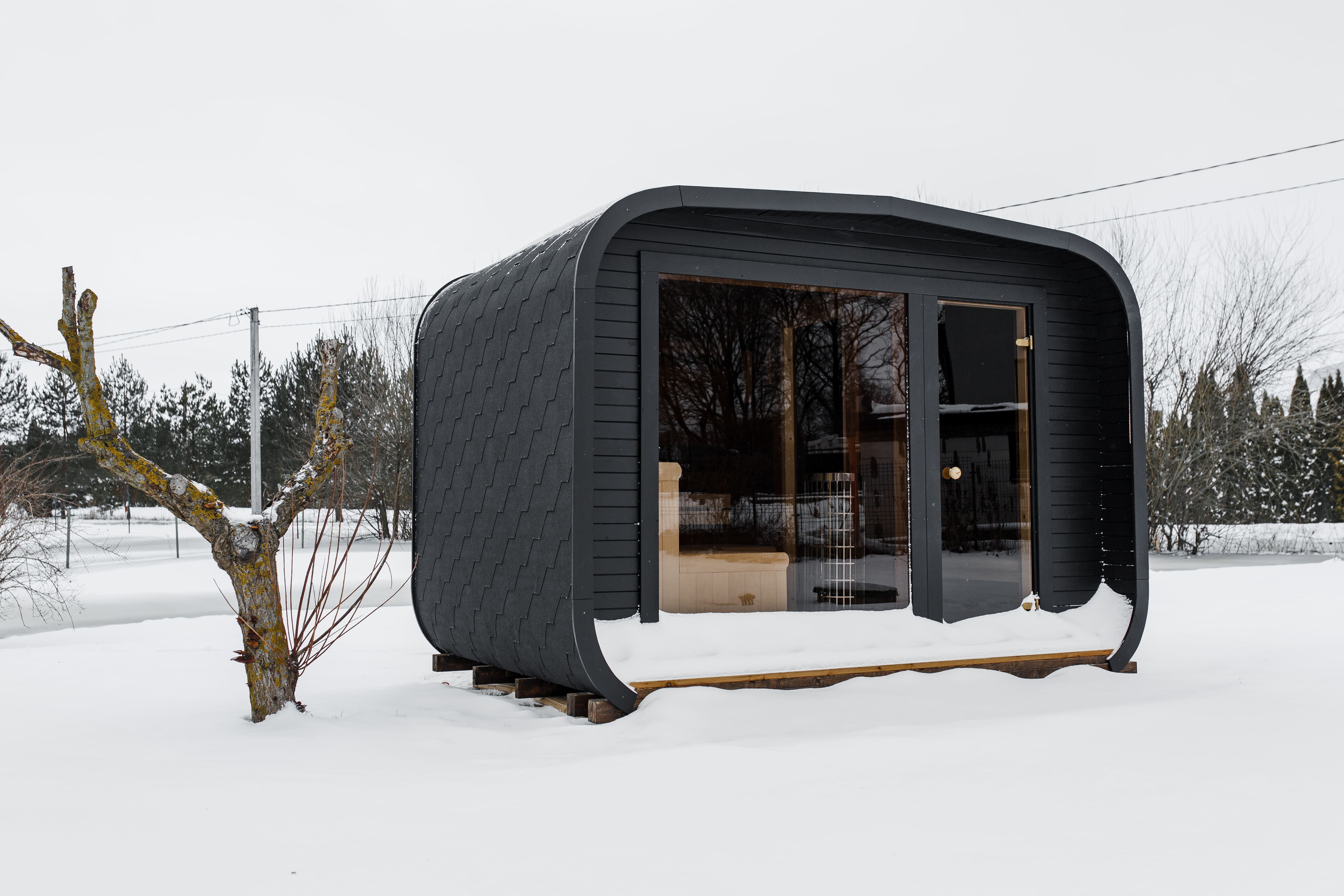 Thermohouten sauna met kleedruimte – 245 × 340 cm