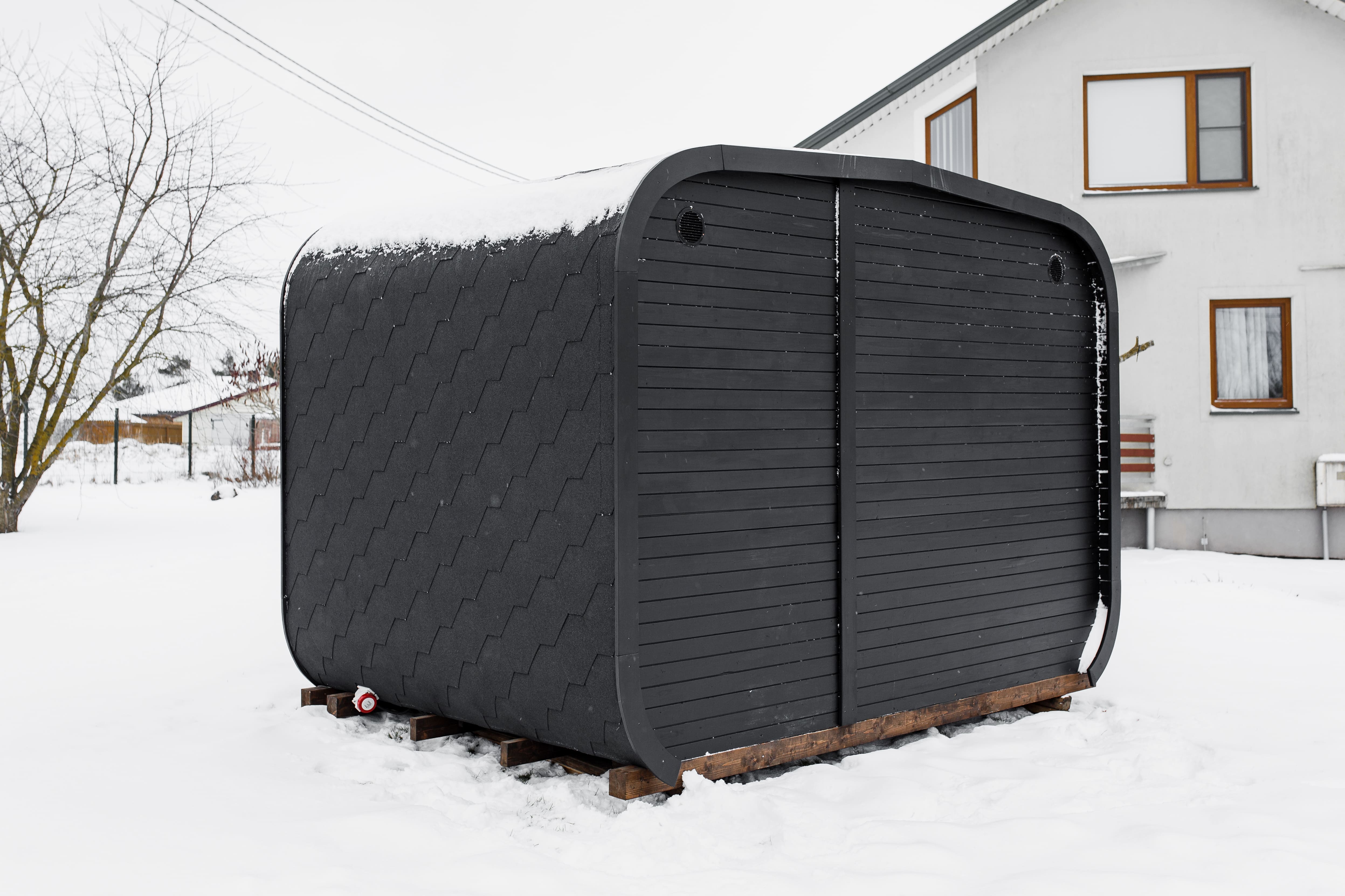 Thermohouten sauna met kleedruimte – 245 × 340 cm