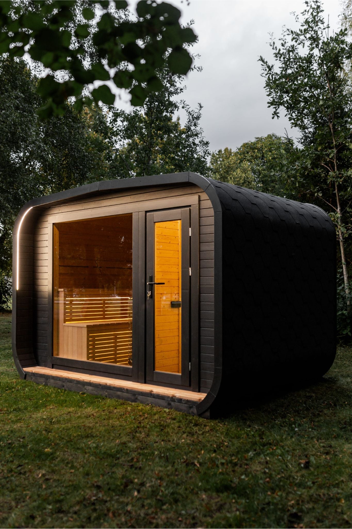 Arc Sauna met kleedruimte 245x340