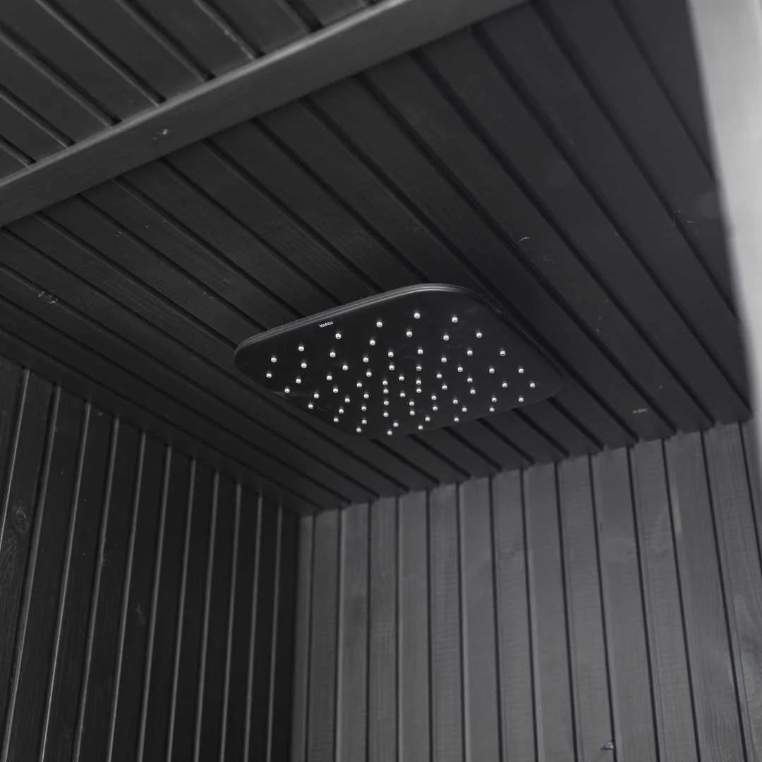 Luxe sauna buitendouche