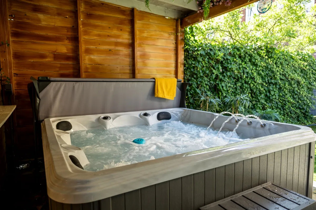 W’eau Delta spa – ruime 5-persoons spa met twee ligplaatsen